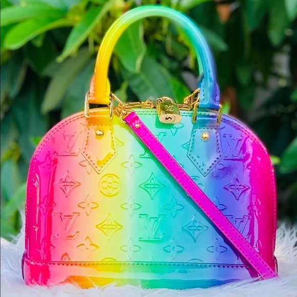 Meet your Posher, Jean (Luxe2.0) - Picture 2 of 15